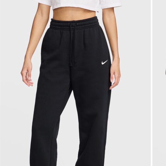 Nike sweatpants - Picture 1 of 6